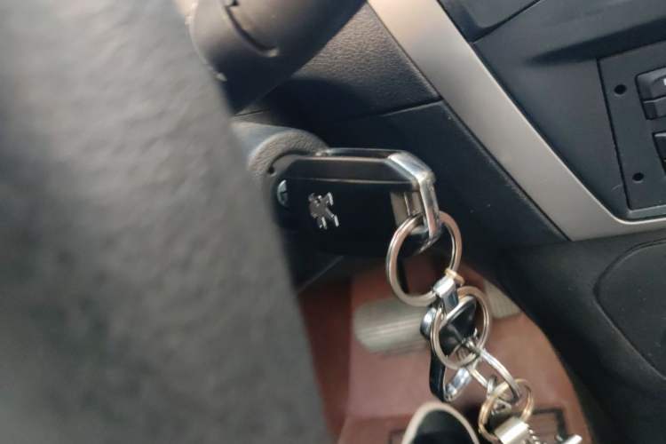 Used Peugeot 301 2016 1.6L Automatic Comfort Edition Vehicle Key