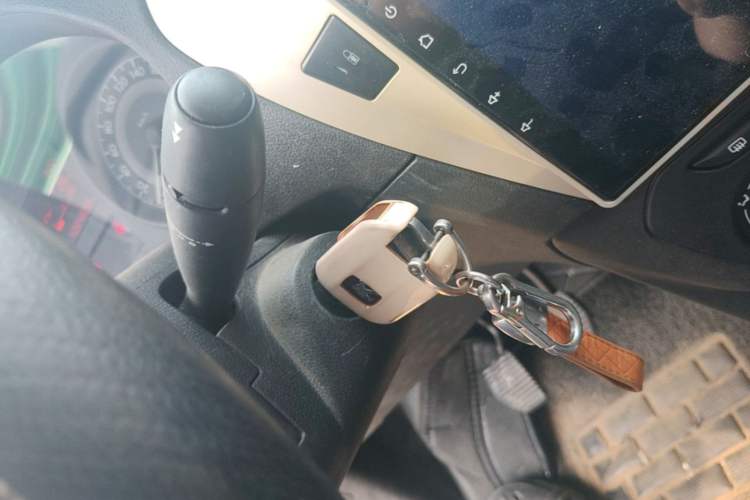 Used Peugeot 301 2016 1.6L Manual Comfort Edition Vehicle Key