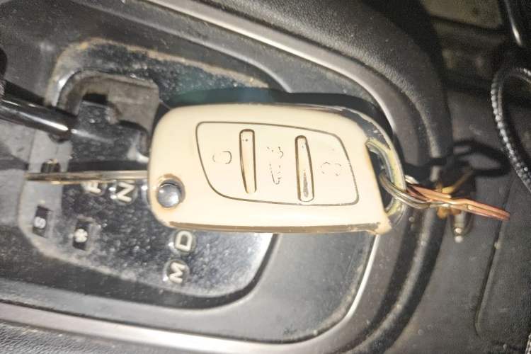 Used Peugeot 301 2016 1.6L Automatic Comfort Edition Vehicle Key