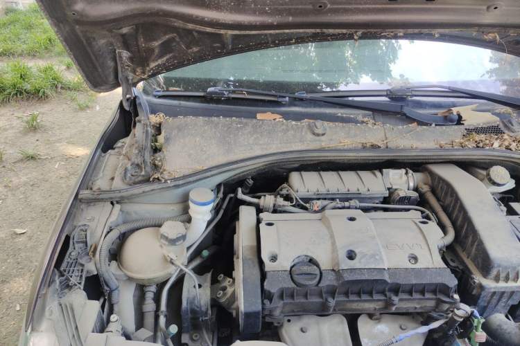 Used Peugeot 301 2017 1.6L Manual Comfort Edition Engine Bay Right