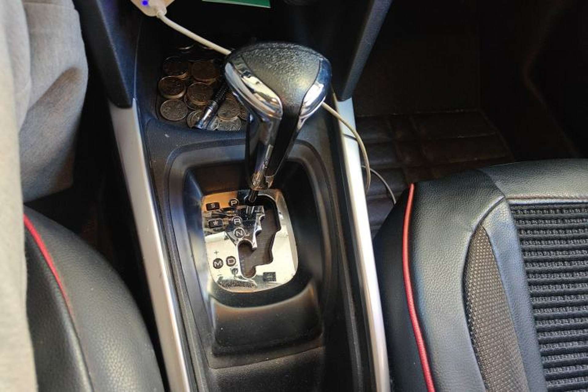 Used Peugeot 301 2017 1.6L Automatic Comfort Edition Gear Lever
