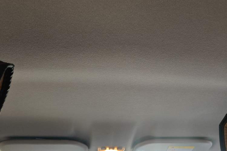 Used Peugeot 301 2017 1.6L Automatic Comfort Edition Headliner