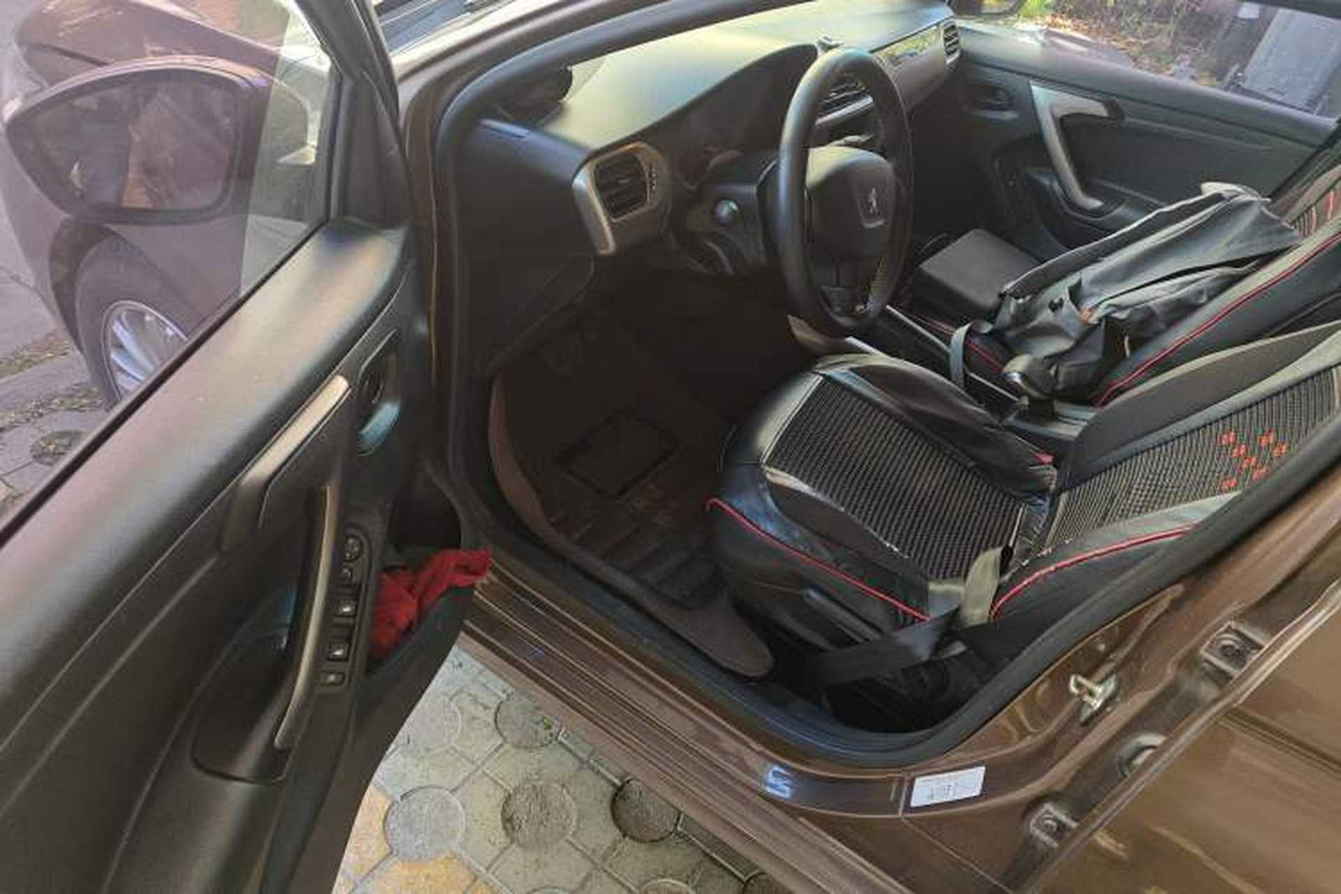 Used Peugeot 301 2017 1.6L Automatic Comfort Edition Interior 3