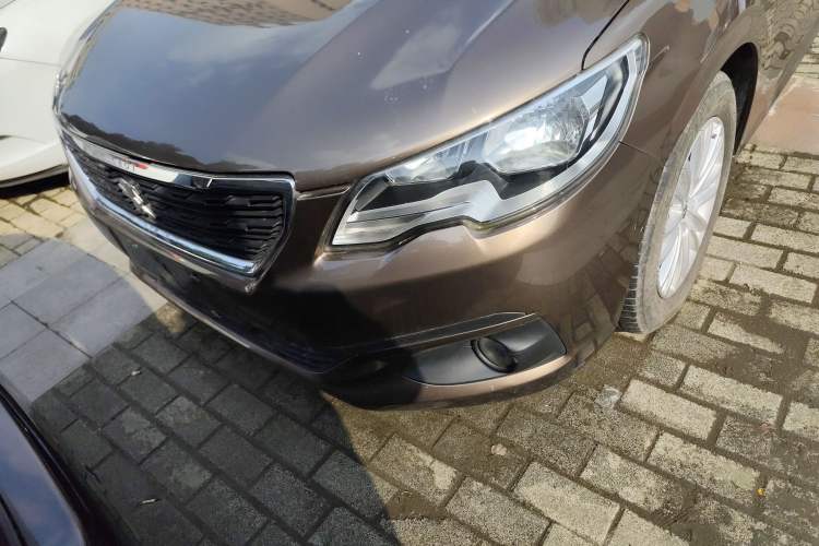 Used Peugeot 301 2017 1.6L Manual Comfort Edition Left Front Headlight