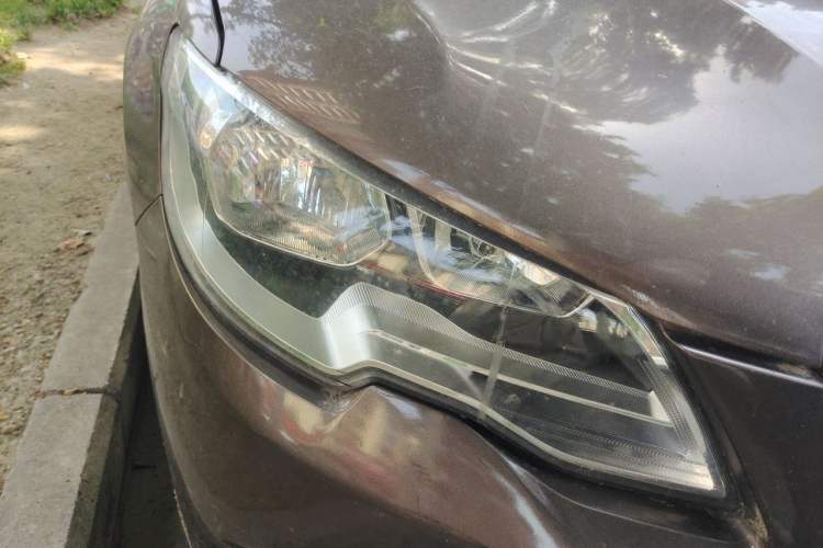 Used Peugeot 301 2017 1.6L Manual Comfort Edition Right Front Headlight