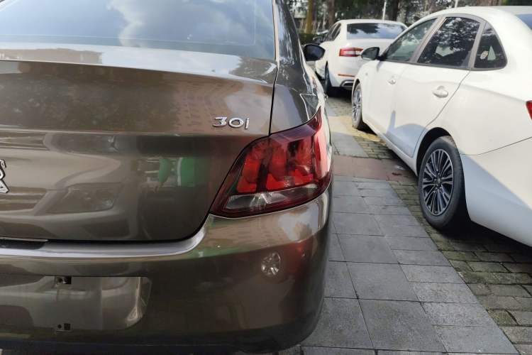 Used Peugeot 301 2017 1.6L Manual Comfort Edition Right Rear Taillight