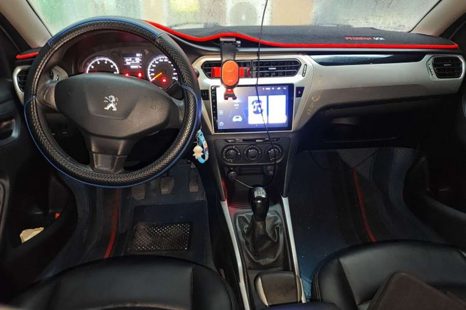 Used Peugeot 301 2017 1.6L Manual Comfort Edition Center Console