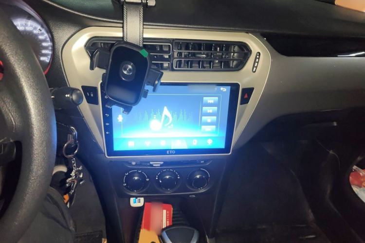 Used Peugeot 301 2017 1.6L Automatic Comfort Edition Audio And AC Panel