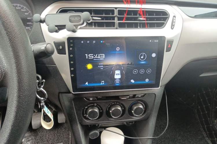 Used Peugeot 301 2017 1.6L Manual Comfort Edition Audio And AC Panel
