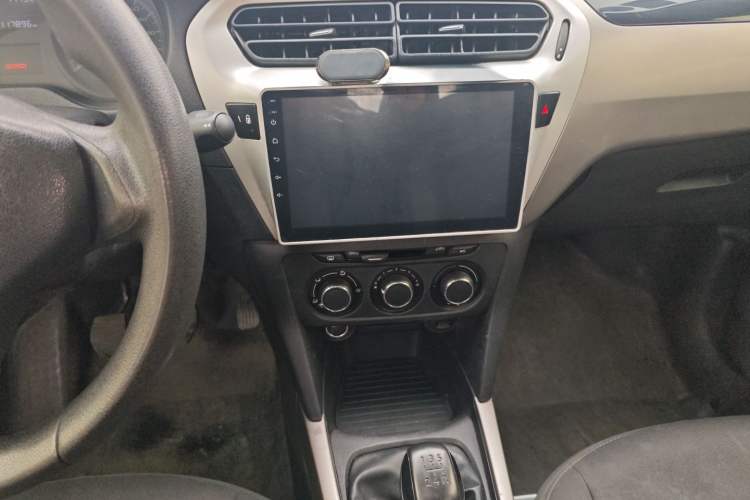 Used Peugeot 301 2017 1.6L Manual Comfort Edition Audio And AC Panel