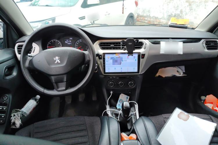 Used Peugeot 301 2017 1.6L Manual Comfort Edition Center Console