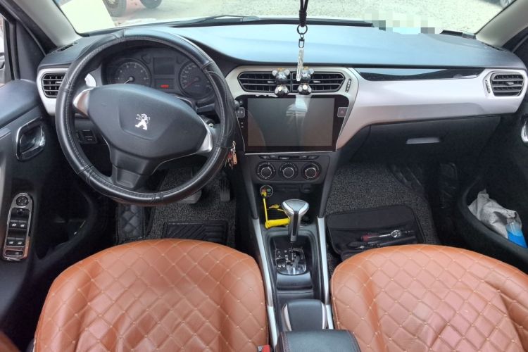 Used Peugeot 301 2017 1.6L Automatic Comfort Edition Center Console