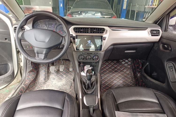 Used Peugeot 301 2017 1.6L Manual Comfort Edition Center Console