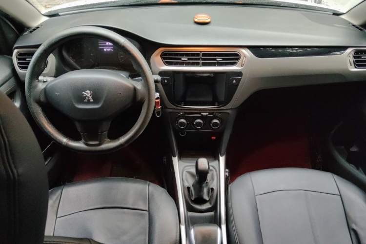 Used Peugeot 301 2017 1.6L Manual Comfort Edition Center Console