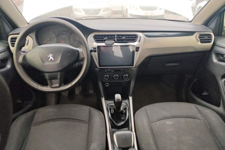 Used Peugeot 301 2017 1.6L Manual Comfort Edition Center Console