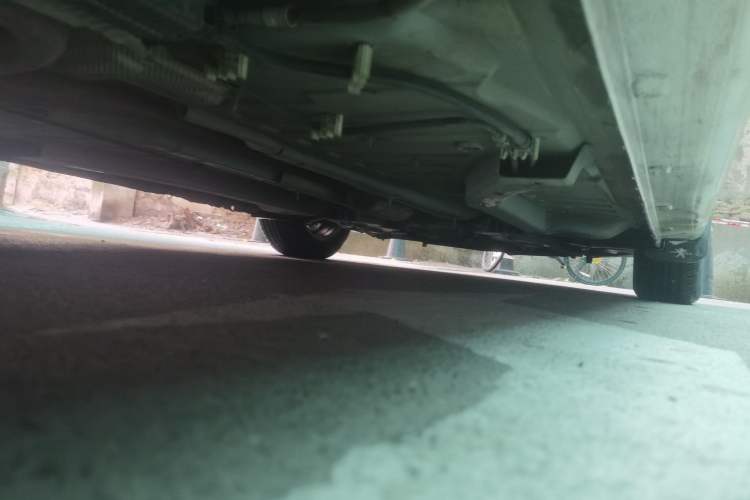 Used Peugeot 301 2017 1.6L Automatic Comfort Edition Chassis Rear Right