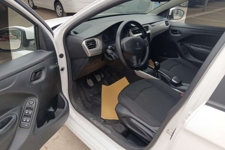 Used Peugeot 301  Driver Seat