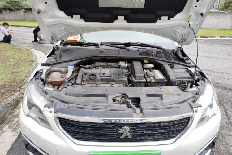 Used Peugeot 301 2017 1.6L Manual Comfort Edition Engine Bay