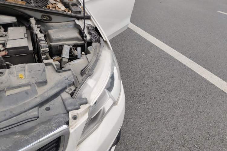 Used Peugeot 301 2017 1.6L Manual Comfort Edition Engine Bay Left