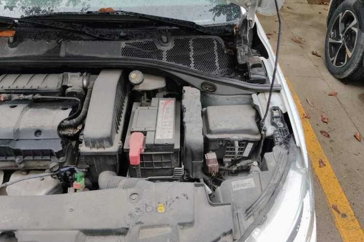 Used Peugeot 301 2017 1.6L Manual Comfort Edition Engine Bay Left