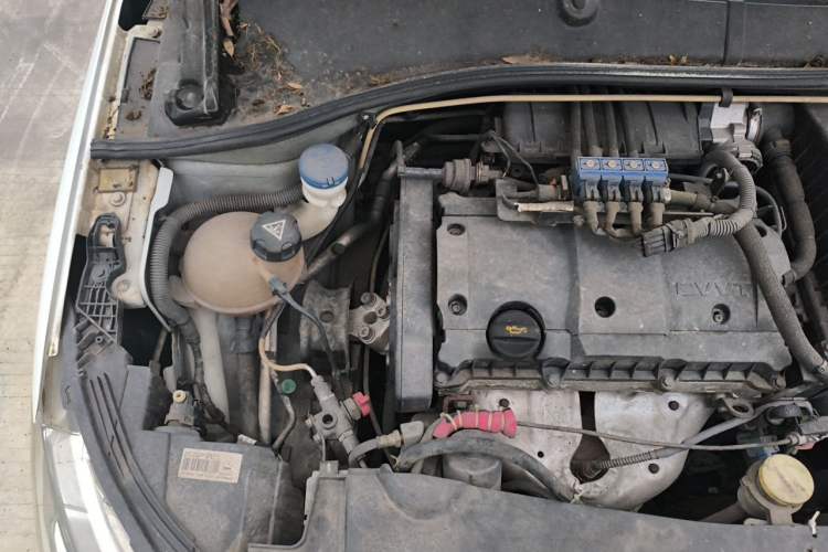Used Peugeot 301 2017 1.6L Manual Comfort Edition Engine Bay Right