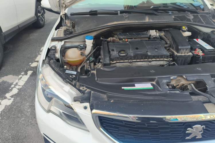 Used Peugeot 301 2017 1.6L Manual Comfort Edition Engine Bay Right