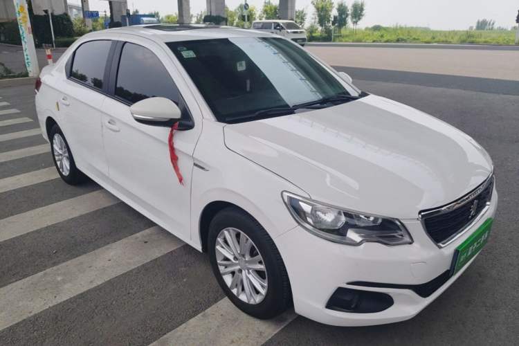 Used Peugeot 301 2017 1.6L Manual Comfort Edition Front Right 45 Deg
