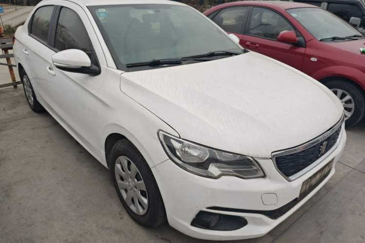 Used Peugeot 301 2017 1.6L Manual Comfort Edition Front Right 45 Deg