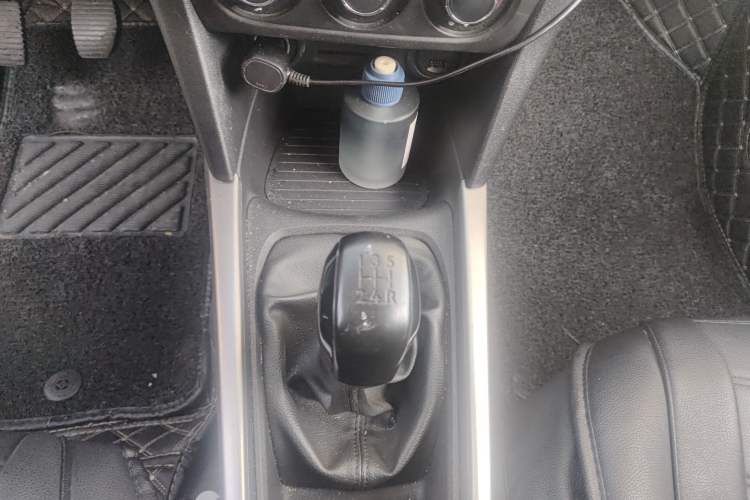 Used Peugeot 301 2017 1.6L Manual Comfort Edition Gear Lever