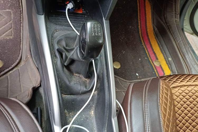 Used Peugeot 301 2017 1.6L Manual Comfort Edition Gear Lever