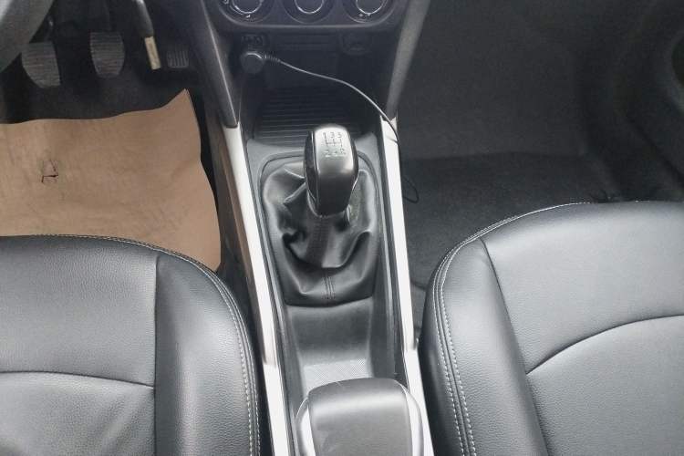 Used Peugeot 301 2017 1.6L Manual Comfort Edition Gear Lever