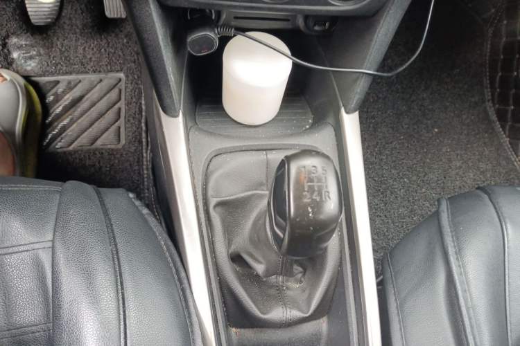 Used Peugeot 301 2017 1.6L Manual Comfort Edition Gear Lever
