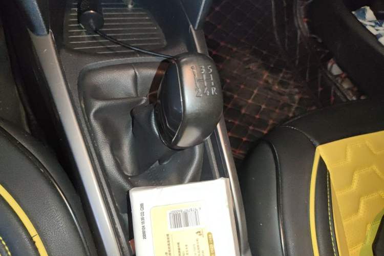 Used Peugeot 301 2017 1.6L Manual Comfort Edition Gear Lever