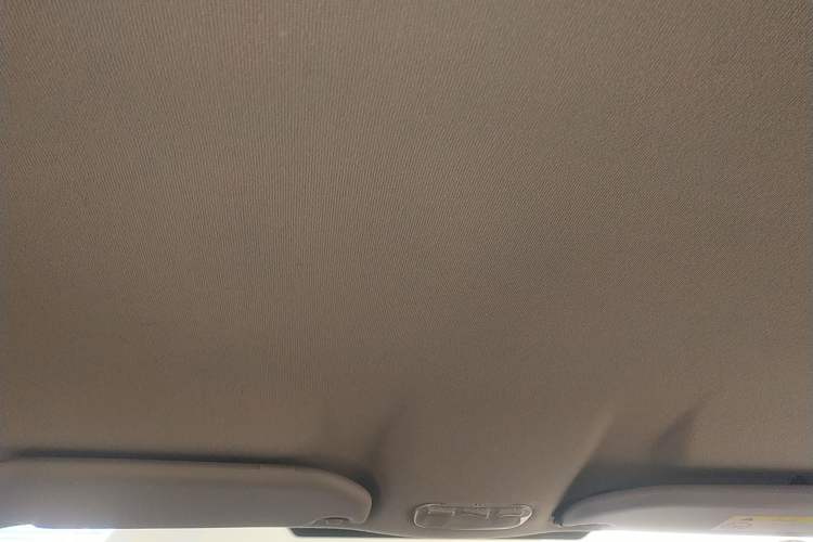 Used Peugeot 301 2017 1.6L Automatic Comfort Edition Headliner