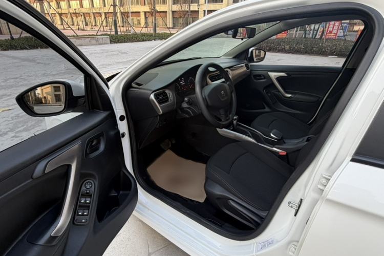 Used Peugeot 301 2017 1.6L Automatic Comfort Edition Interior 2