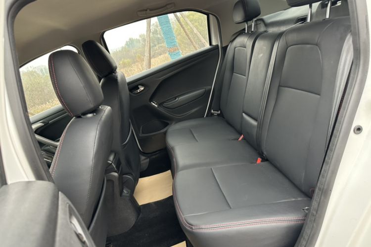 Used Peugeot 301 2017 1.6L Automatic Comfort Edition Interior 3