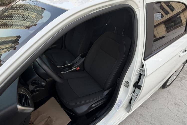 Used Peugeot 301 2017 1.6L Automatic Comfort Edition Interior 3