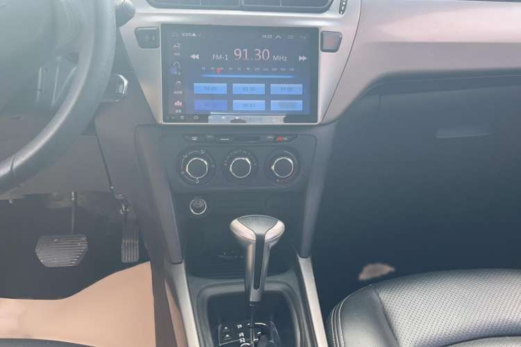 Used Peugeot 301 2017 1.6L Automatic Comfort Edition Interior 5
