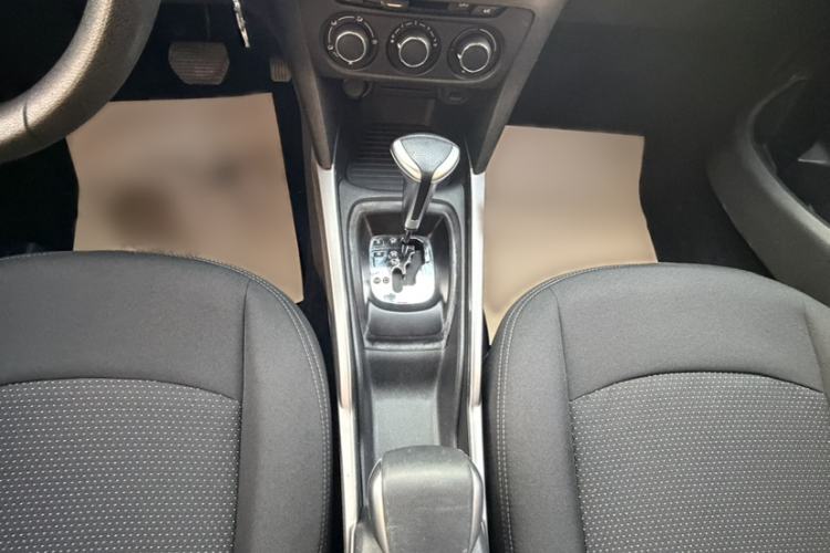 Used Peugeot 301 2017 1.6L Automatic Comfort Edition Interior 8