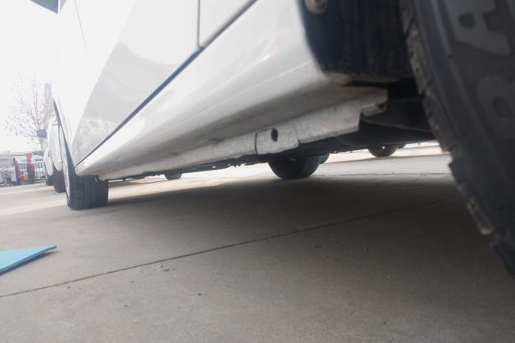 Used Peugeot 301 2017 1.6L Manual Comfort Edition Left Side Sill