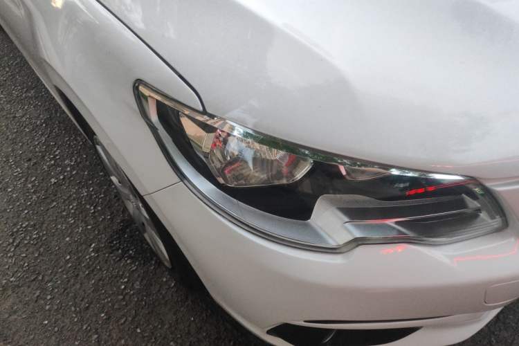 Used Peugeot 301 2017 1.6L Automatic Comfort Edition Right Front Headlight