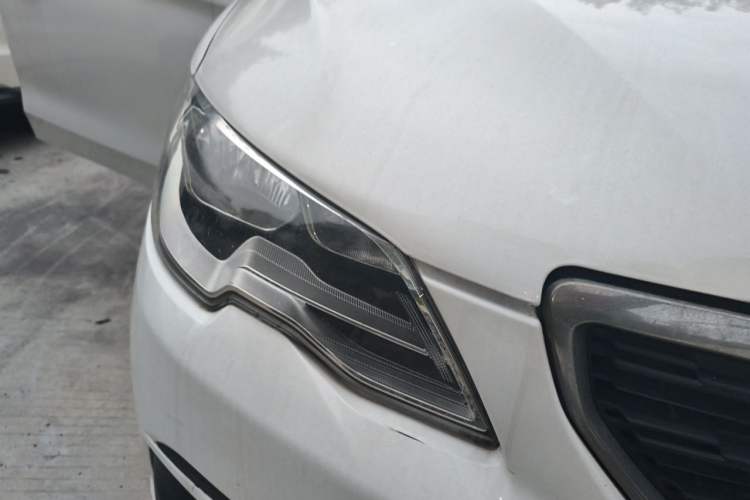 Used Peugeot 301 2017 1.6L Manual Comfort Edition Right Front Headlight