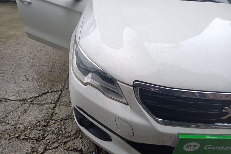 Used Peugeot 301 2017 1.6L Manual Comfort Edition Right Front Headlight