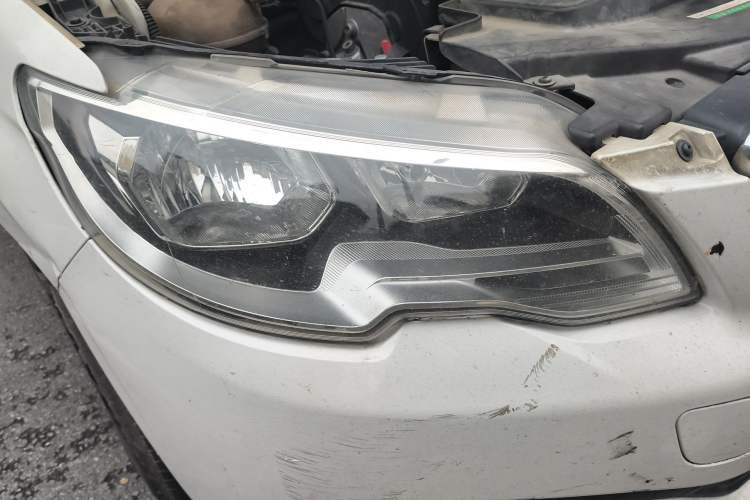Used Peugeot 301 2017 1.6L Manual Comfort Edition Right Front Headlight