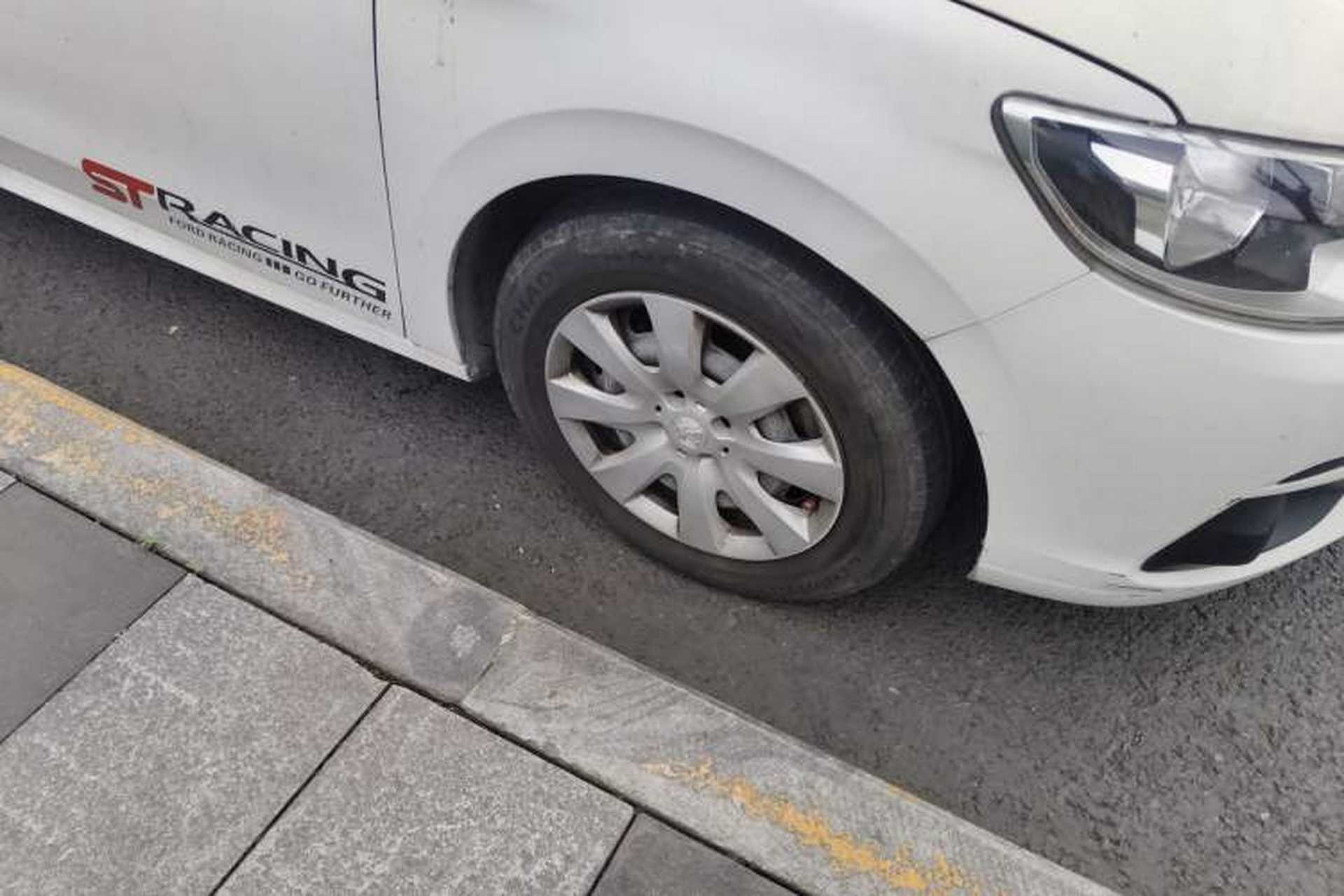 Used Peugeot 301 2017 1.6L Manual Comfort Edition Right Front Wheel Hub