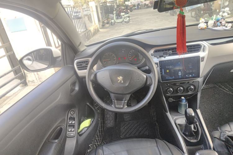 Used Peugeot 301 2017 1.6L Manual Comfort Edition Steering Wheel