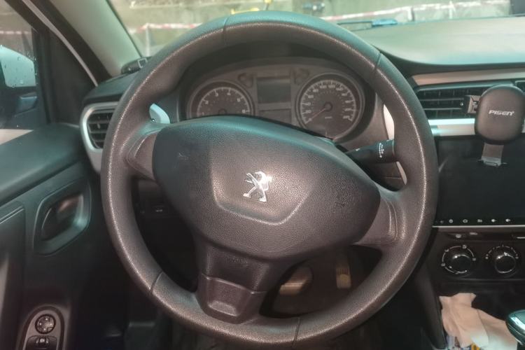 Used Peugeot 301 2017 1.6L Automatic Comfort Edition Steering Wheel