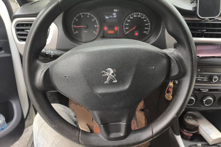 Used Peugeot 301 2017 1.6L Manual Comfort Edition Steering Wheel