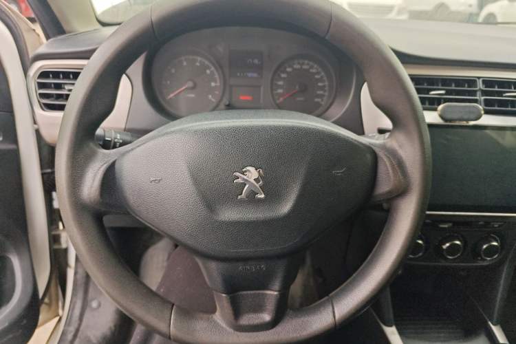 Used Peugeot 301 2017 1.6L Manual Comfort Edition Steering Wheel