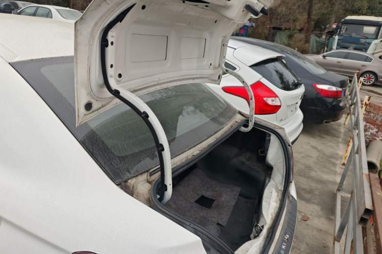 Used Peugeot 301 2017 1.6L Manual Comfort Edition Trunk